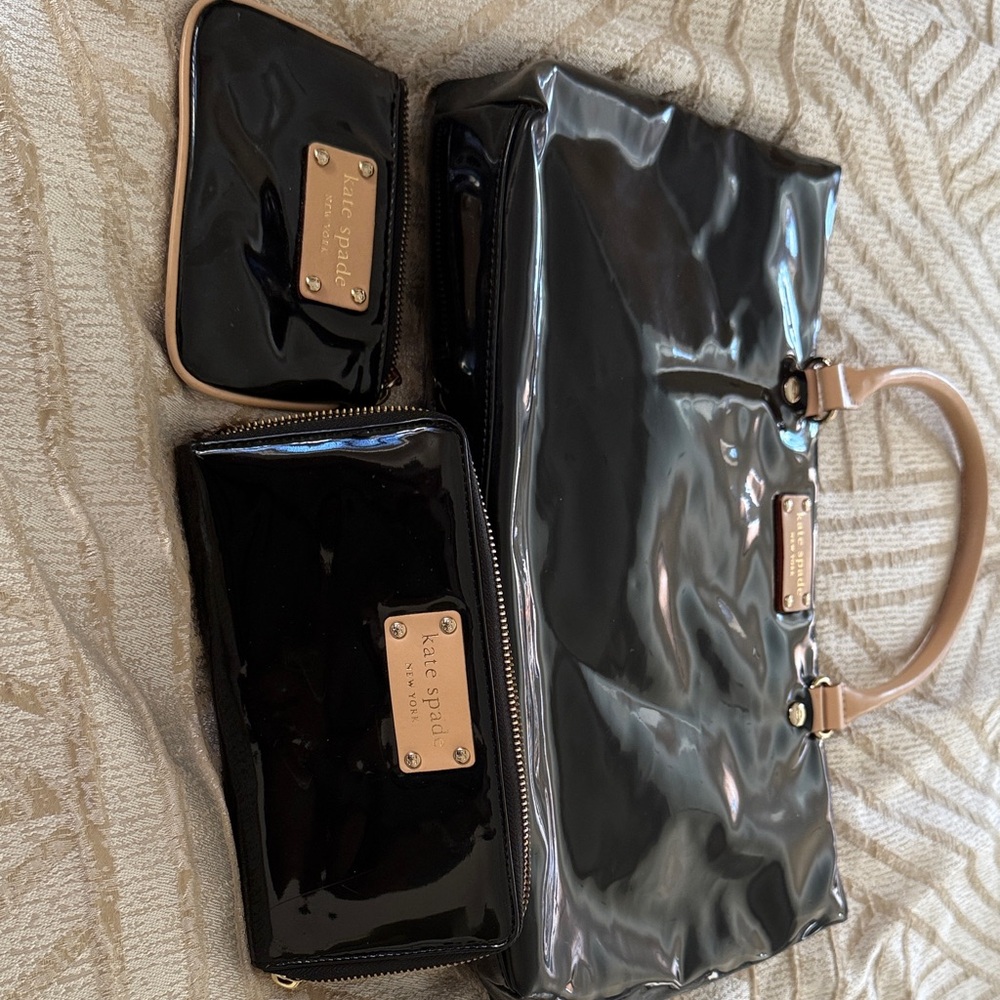 Kate Spade Glossy Black Tote with Beige Handles